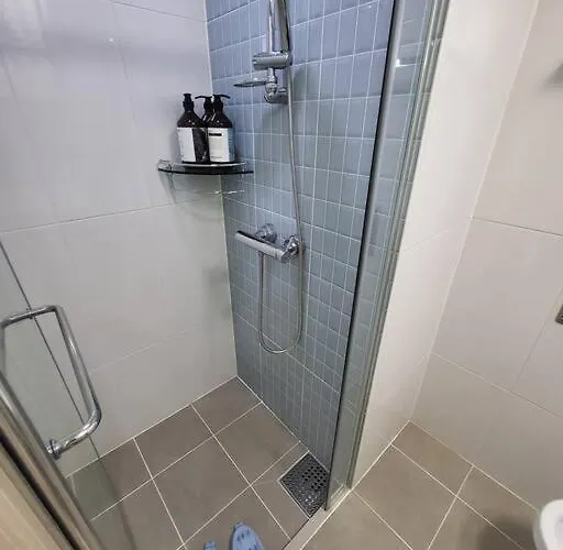 Appartement 2608 # Gangnam Urban Vogue Suites#sinnonhyeon Stn Exit 9, 1-min #top-rated Unit # All-new Furniture & Peaceful Vibe