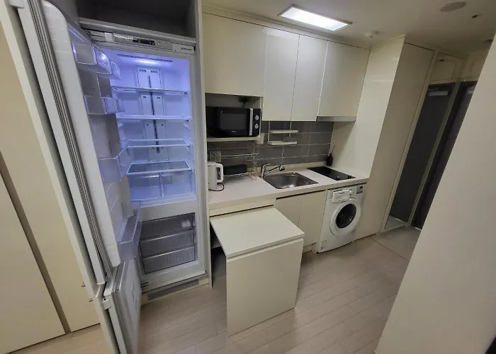Appartement 2608 # Gangnam Urban Vogue Suites#sinnonhyeon Stn Exit 9, 1-min #top-rated Unit # All-new Furniture & Peaceful Vibe
